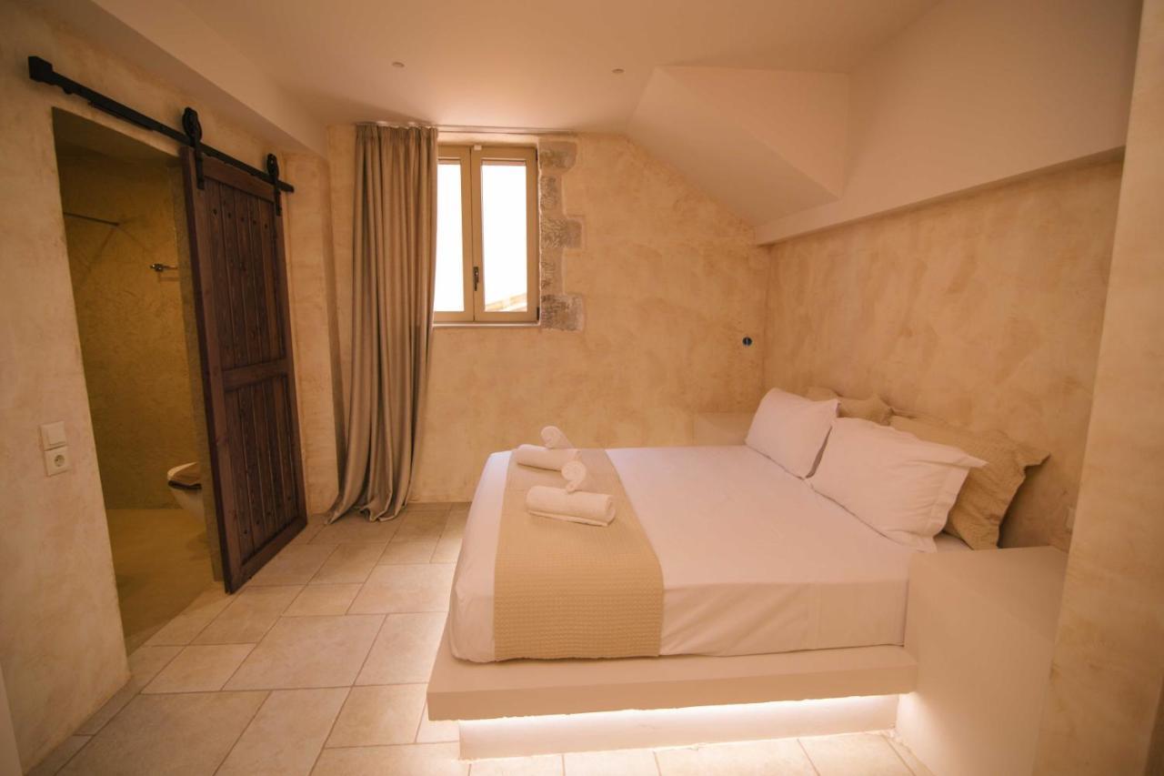 Mani Luxury Suites And Studios In Gytheio With Private Pools Zewnętrze zdjęcie