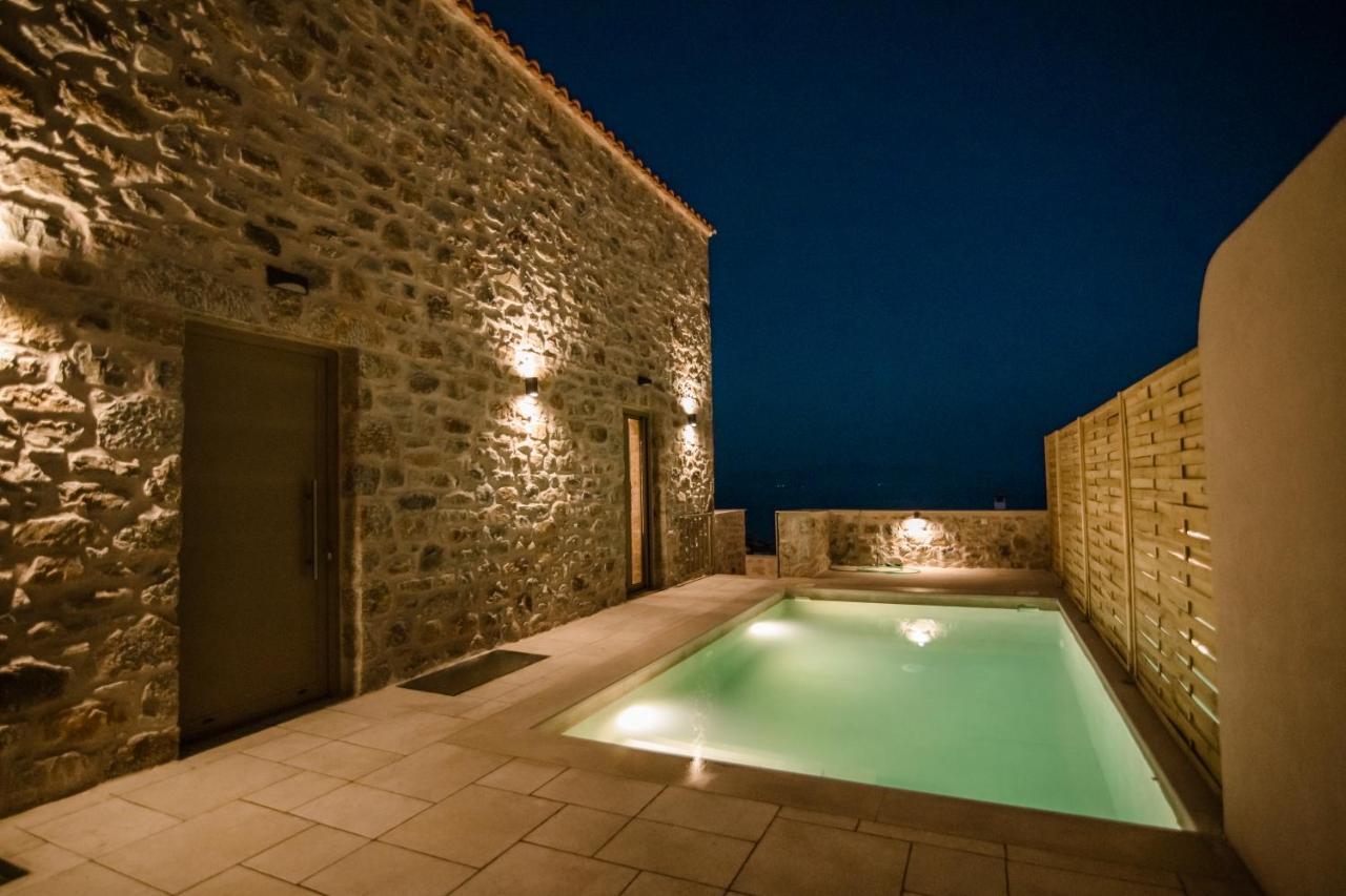 Mani Luxury Suites And Studios In Gytheio With Private Pools Zewnętrze zdjęcie
